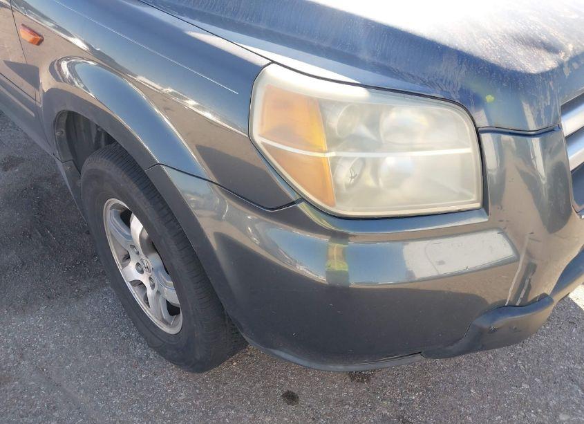 Photo 14 of 2006 Honda Pilot EX (VIN 5FNYF284X6B020612)