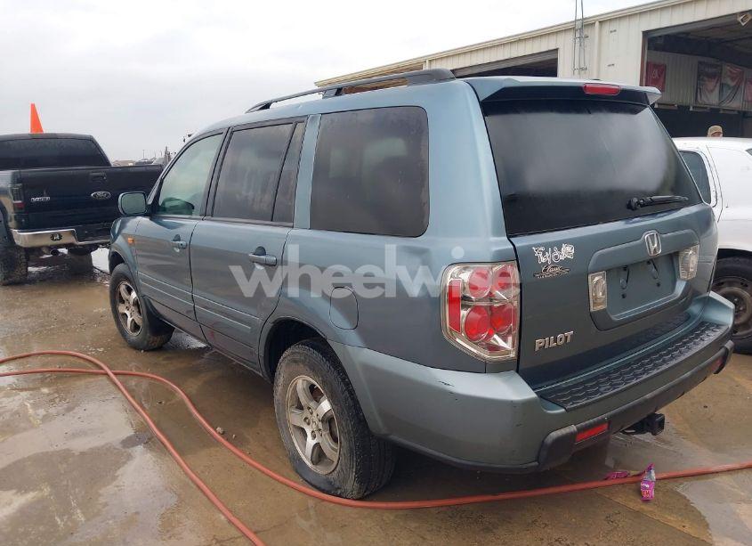 Photo 3 of 2006 Honda Pilot EX (VIN 5FNYF284X6B021825)