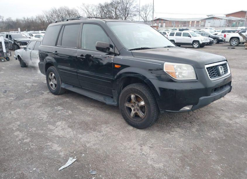 2007 Honda Pilot EX (VIN 5FNYF284X7B003620) main photo