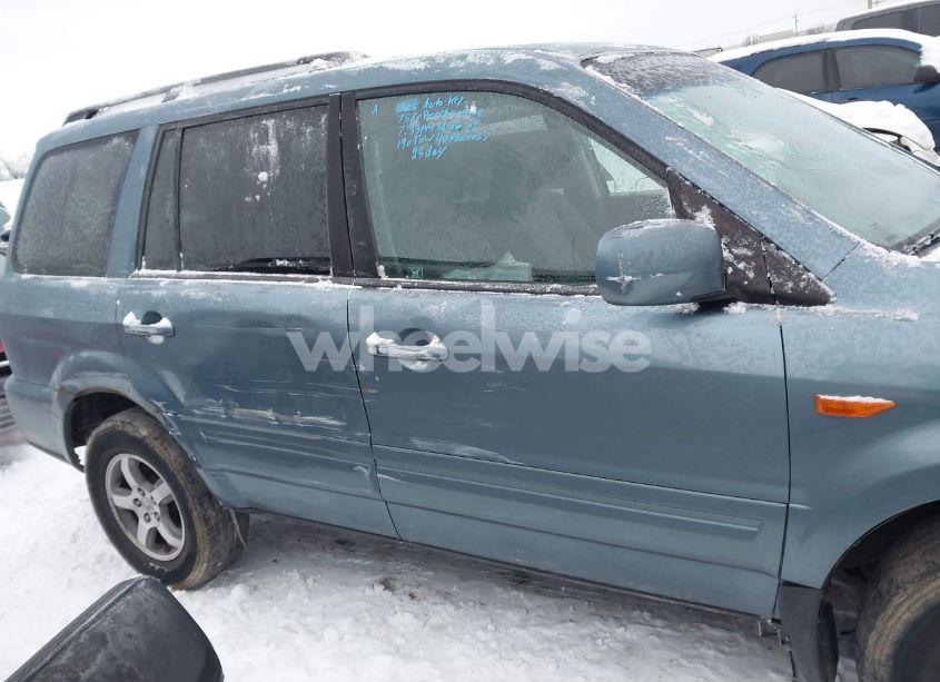 Photo 13 of 2007 Honda Pilot EX (VIN 5FNYF284X7B021938)