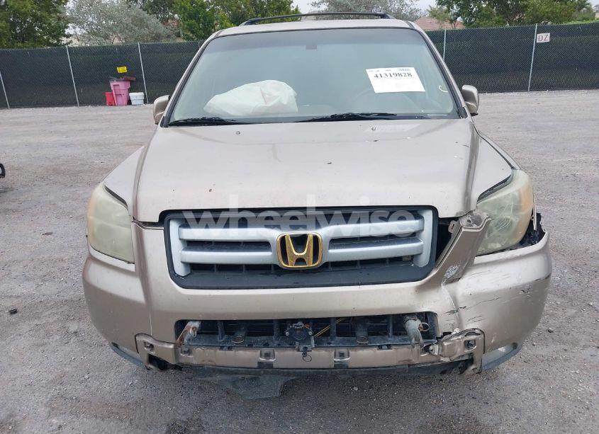 Photo 6 of 2006 Honda Pilot EX-L (VIN 5FNYF28506B049464)