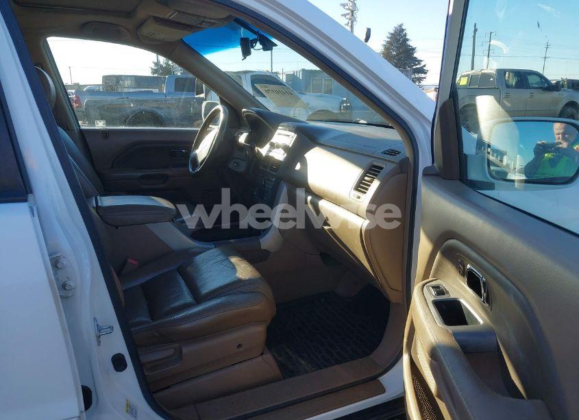 Photo 5 of 2007 Honda Pilot EX-L (VIN 5FNYF28507B035646)