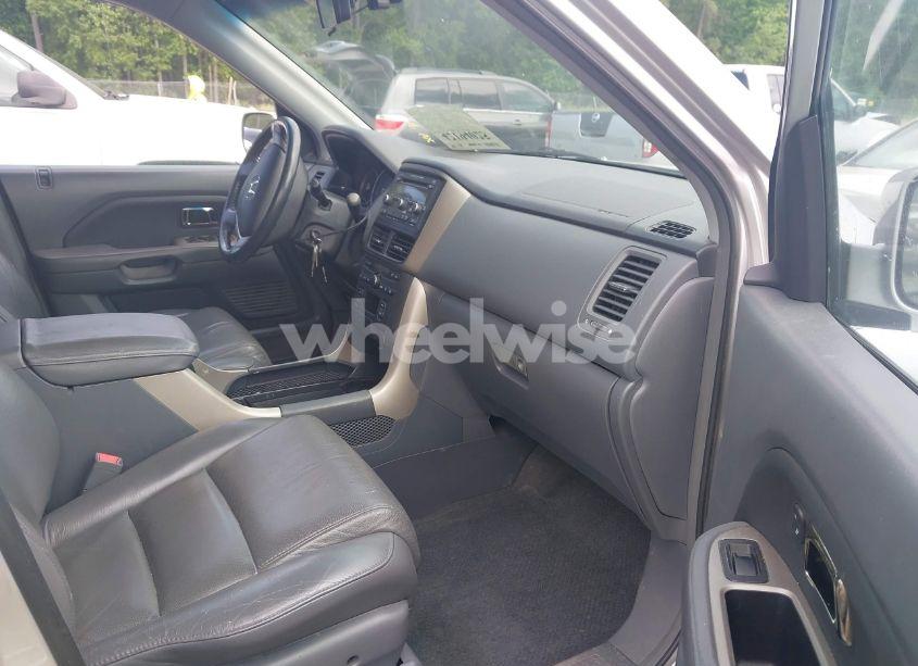 Photo 5 of 2007 Honda Pilot EX-L (VIN 5FNYF28507B041043)