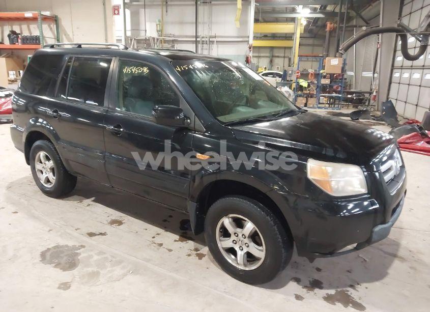 2008 Honda Pilot EX-L (VIN 5FNYF28508B018010) main photo
