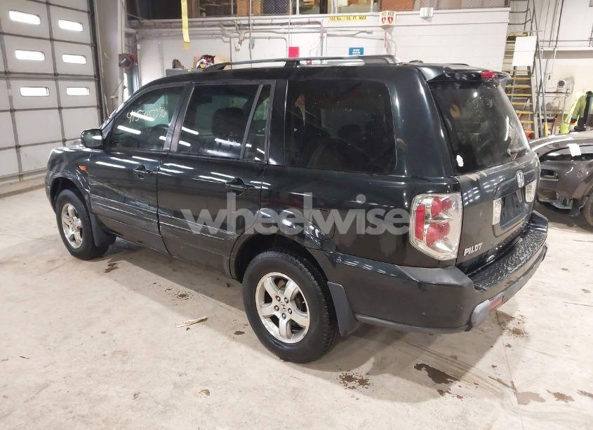 Photo 3 of 2008 Honda Pilot EX-L (VIN 5FNYF28508B018010)