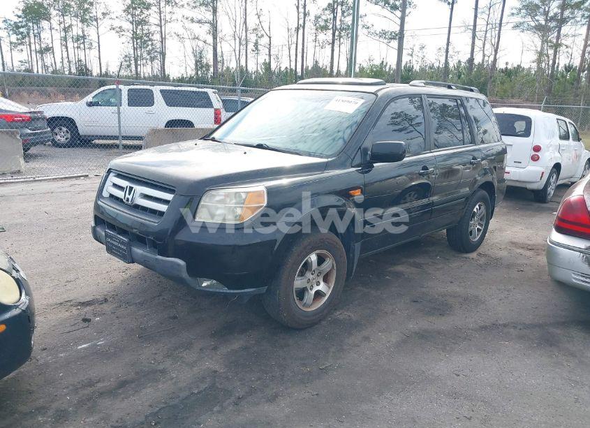Photo 2 of 2008 Honda Pilot EX-L (VIN 5FNYF28508B025684)