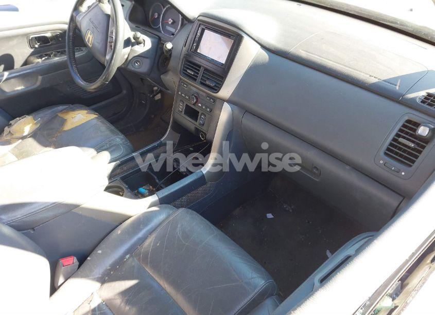 Photo 5 of 2006 Honda Pilot EX-L (VIN 5FNYF28526B012271)