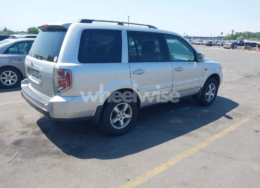 Photo 4 of 2007 Honda Pilot EX-L (VIN 5FNYF28527B007945)