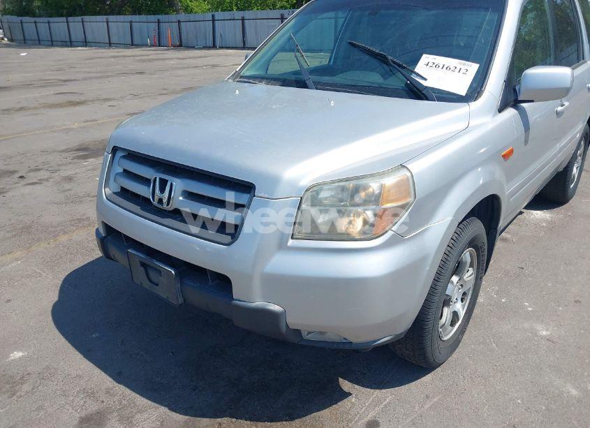 Photo 6 of 2007 Honda Pilot EX-L (VIN 5FNYF28527B007945)