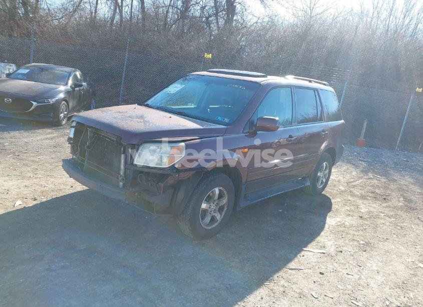 Photo 2 of 2007 Honda Pilot EX-L (VIN 5FNYF28527B039682)