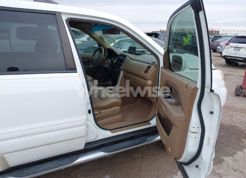 Photo 5 of 2008 Honda Pilot EX-L (VIN 5FNYF28528B003363)