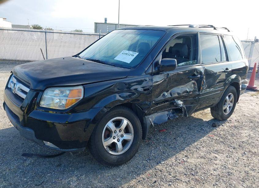 Photo 2 of 2008 Honda Pilot EX-L (VIN 5FNYF28528B006506)
