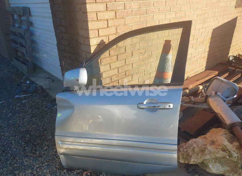 Photo 12 of 2006 Honda Pilot EX-L (VIN 5FNYF28546B011638)