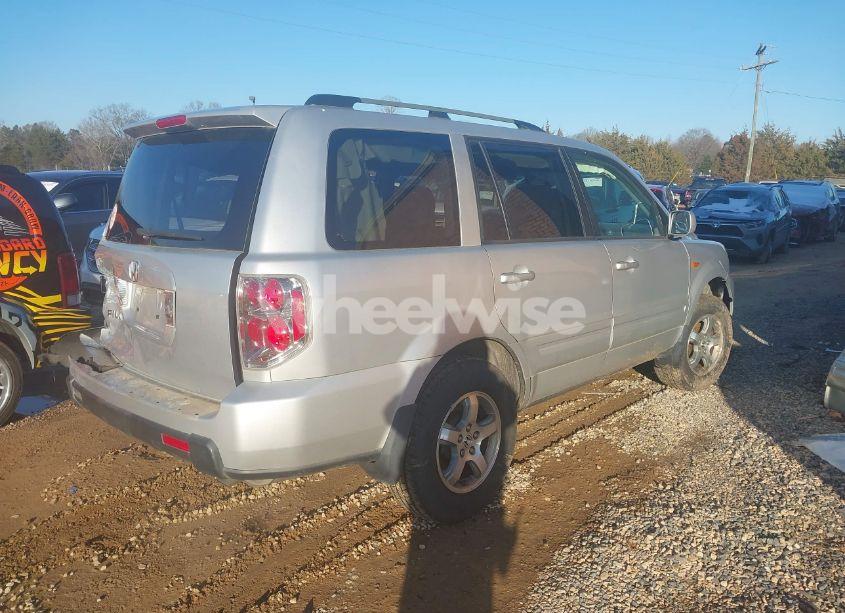 Photo 4 of 2006 Honda Pilot EX-L (VIN 5FNYF28546B011638)