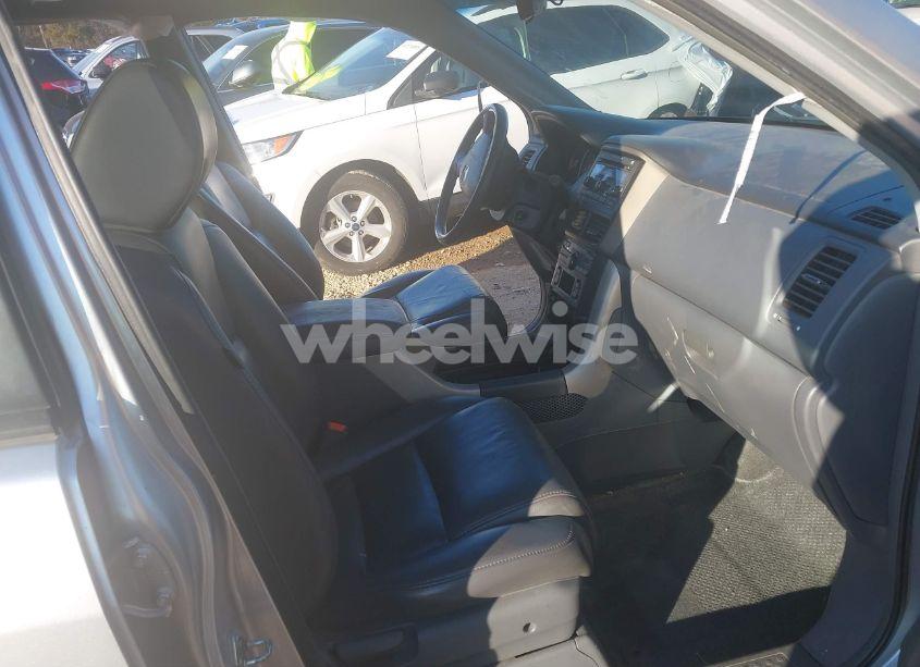 Photo 5 of 2006 Honda Pilot EX-L (VIN 5FNYF28546B011638)