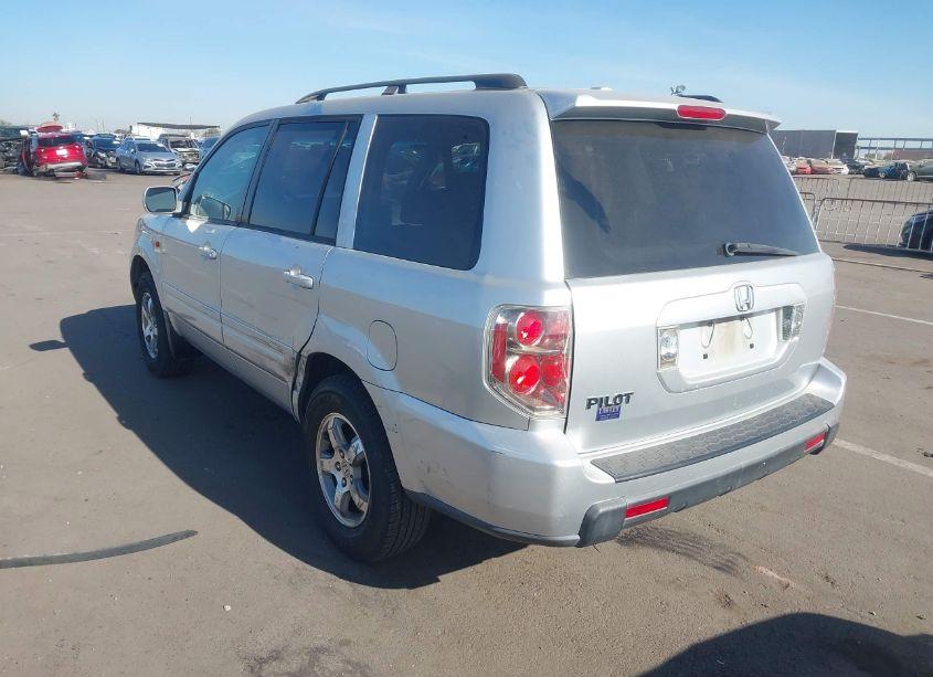 Photo 3 of 2006 Honda Pilot EX-L (VIN 5FNYF28546B022493)
