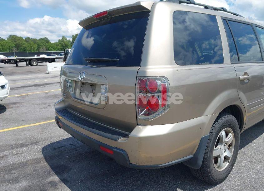Photo 13 of 2007 Honda Pilot EX-L (VIN 5FNYF28547B000866)