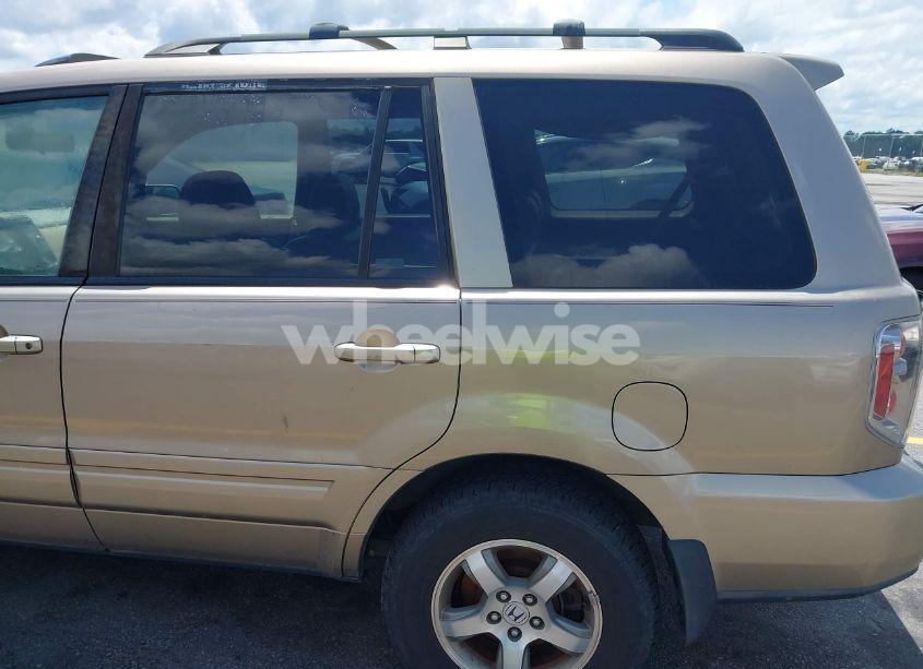 Photo 14 of 2007 Honda Pilot EX-L (VIN 5FNYF28547B000866)