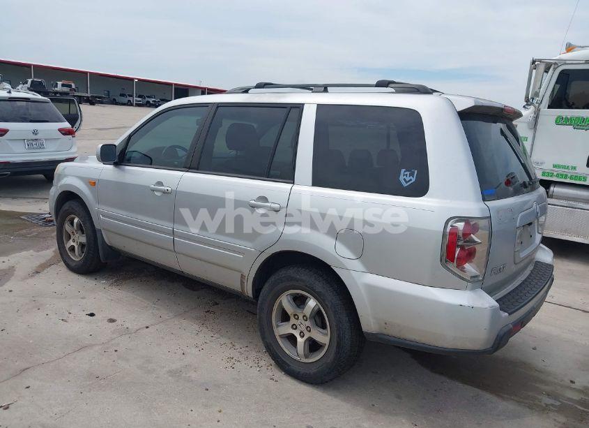 Photo 3 of 2007 Honda Pilot EX-L (VIN 5FNYF28547B019255)