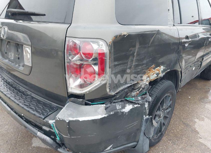 Photo 6 of 2006 Honda Pilot EX-L (VIN 5FNYF28556B010384)