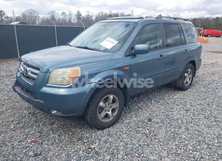 Photo 2 of 2007 Honda Pilot EX-L (VIN 5FNYF28557B032905)