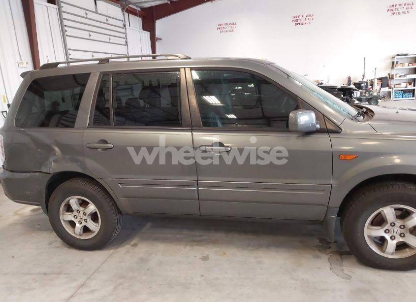 Photo 14 of 2007 Honda Pilot EX-L (VIN 5FNYF28557B044410)