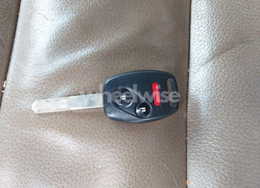 Photo 11 of 2006 Honda Pilot EX-L (VIN 5FNYF28566B010295)