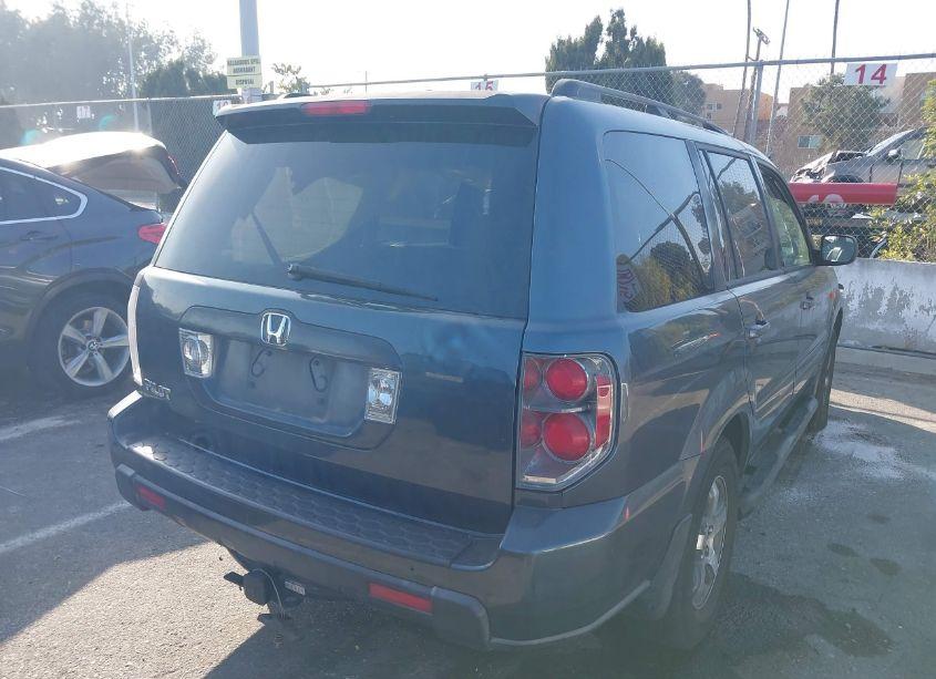 Photo 4 of 2006 Honda Pilot EX-L (VIN 5FNYF28566B036167)