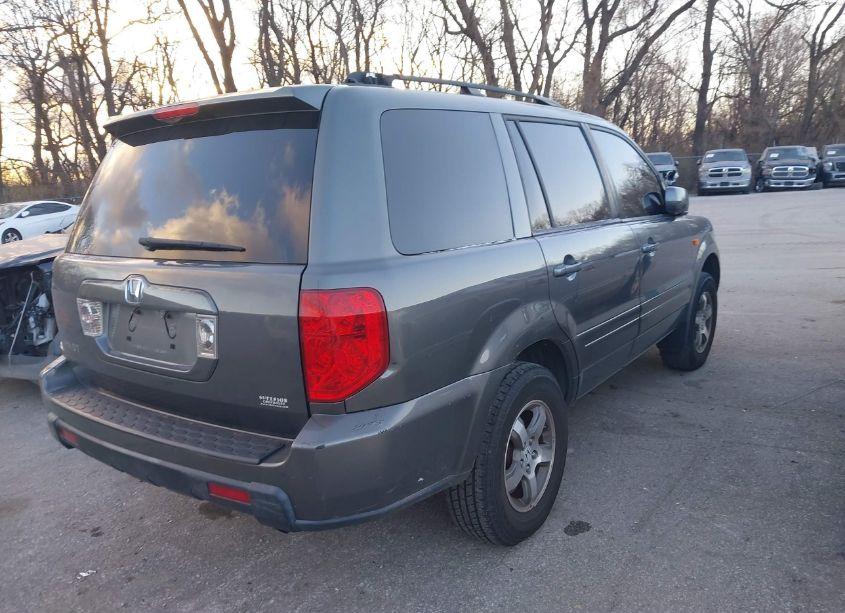 Photo 4 of 2007 Honda Pilot EX-L (VIN 5FNYF28567B018754)