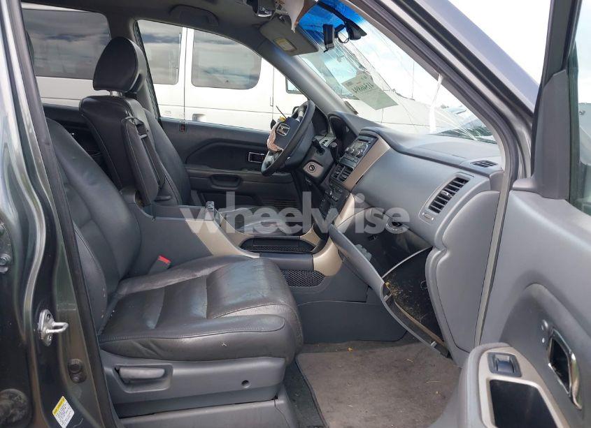 Photo 5 of 2008 Honda Pilot EX-L (VIN 5FNYF28578B002404)