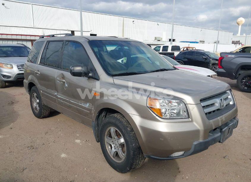 2006 Honda Pilot EX-L (VIN 5FNYF28586B039412) main photo