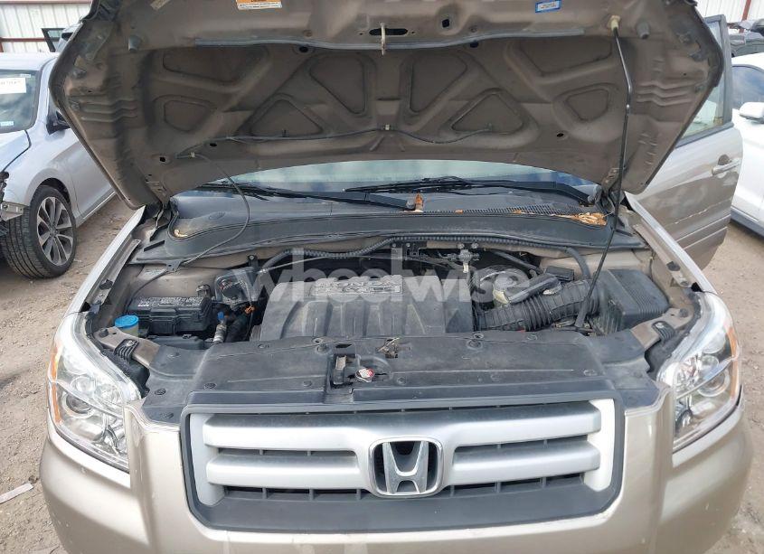 Photo 10 of 2006 Honda Pilot EX-L (VIN 5FNYF28586B039412)