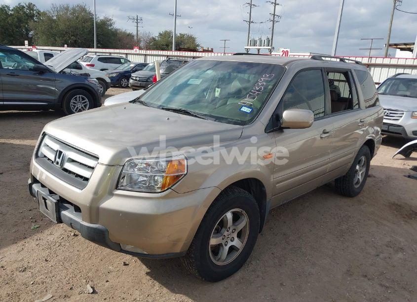 Photo 2 of 2006 Honda Pilot EX-L (VIN 5FNYF28586B039412)