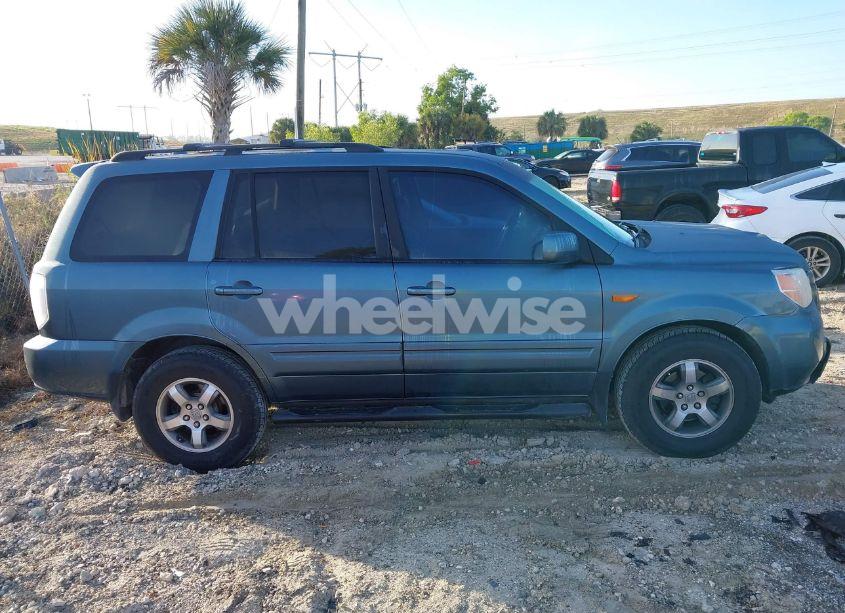 Photo 13 of 2007 Honda Pilot EX-L (VIN 5FNYF28587B001034)