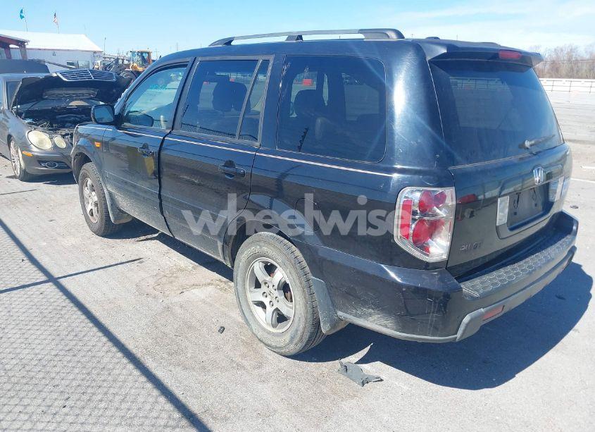 Photo 3 of 2006 Honda Pilot EX-L (VIN 5FNYF28596B033165)