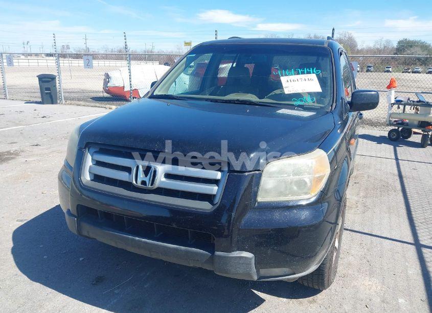 Photo 6 of 2006 Honda Pilot EX-L (VIN 5FNYF28596B033165)