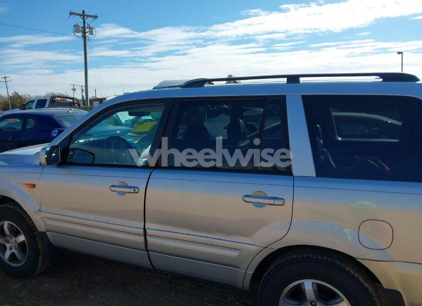 Photo 15 of 2008 Honda Pilot EX-L (VIN 5FNYF28598B028907)