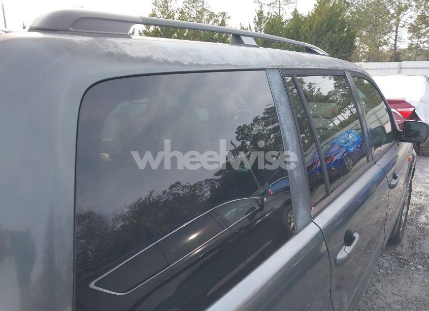 Photo 14 of 2006 Honda Pilot EX-L (VIN 5FNYF285X6B022868)