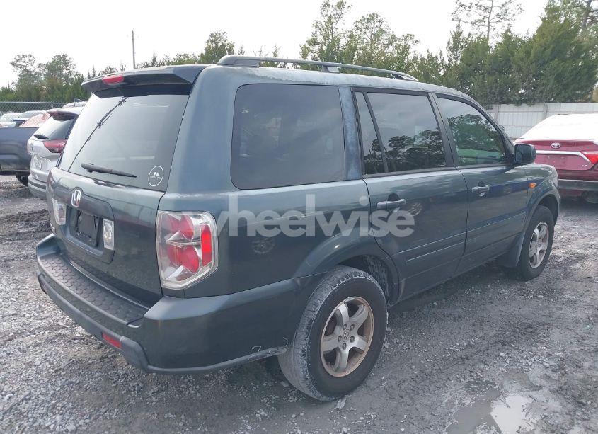 Photo 4 of 2006 Honda Pilot EX-L (VIN 5FNYF285X6B022868)