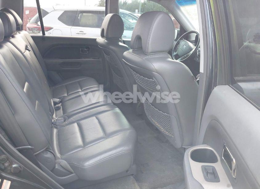 Photo 8 of 2006 Honda Pilot EX-L (VIN 5FNYF285X6B022868)