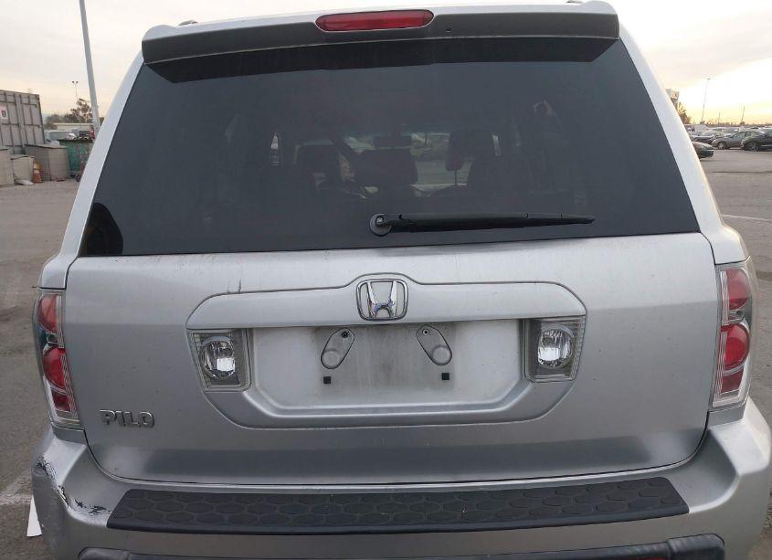 Photo 16 of 2006 Honda Pilot EX-L (VIN 5FNYF285X6B049309)