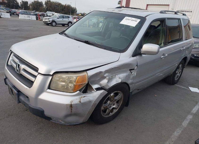 Photo 2 of 2006 Honda Pilot EX-L (VIN 5FNYF285X6B049309)