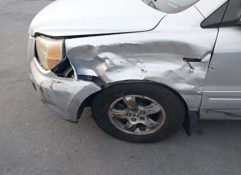 Photo 6 of 2006 Honda Pilot EX-L (VIN 5FNYF285X6B049309)