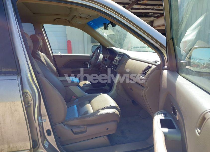 Photo 5 of 2007 Honda Pilot EX-L (VIN 5FNYF285X7B000189)