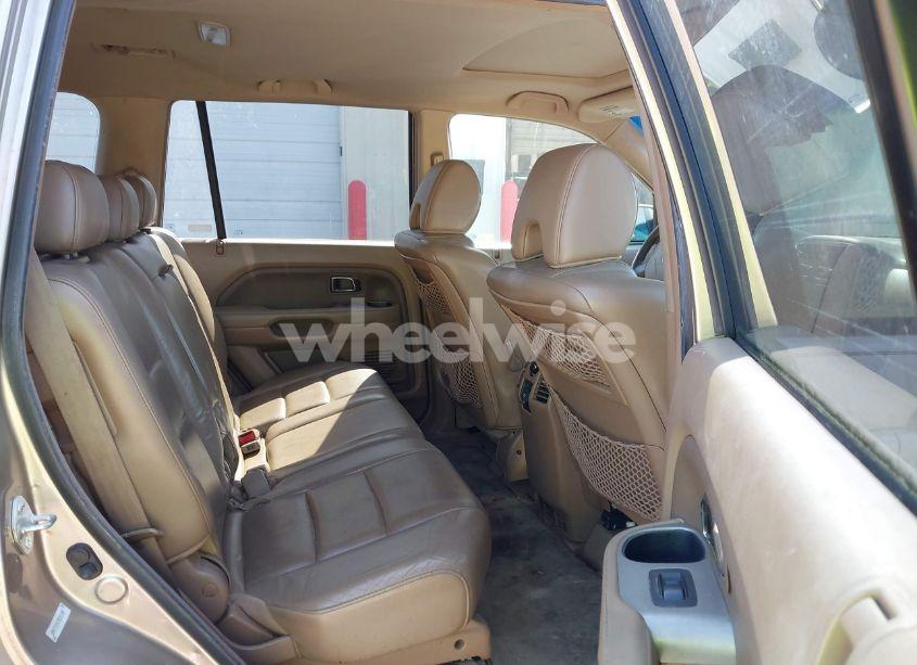 Photo 8 of 2007 Honda Pilot EX-L (VIN 5FNYF285X7B000189)