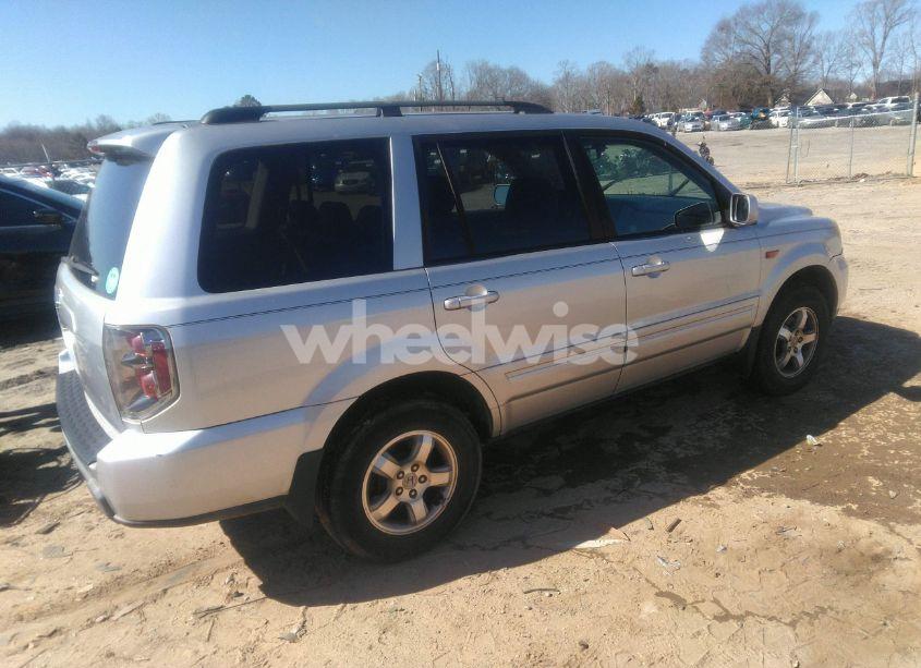 Photo 4 of 2007 Honda Pilot EX-L (VIN 5FNYF285X7B001293)
