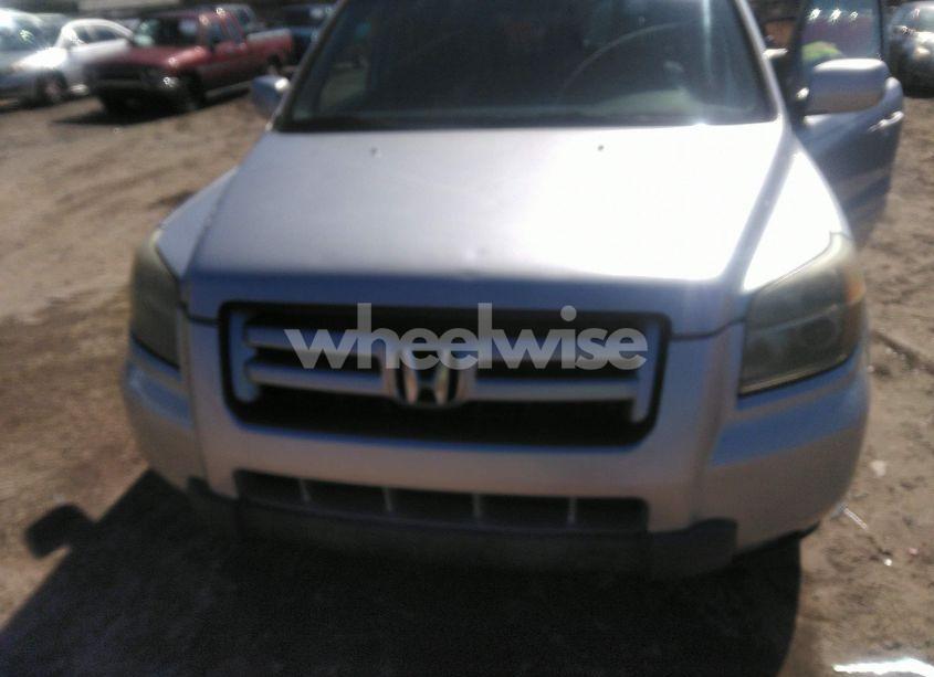 Photo 6 of 2007 Honda Pilot EX-L (VIN 5FNYF285X7B001293)