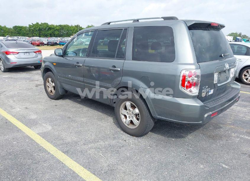 Photo 3 of 2007 Honda Pilot EX-L (VIN 5FNYF285X7B045522)
