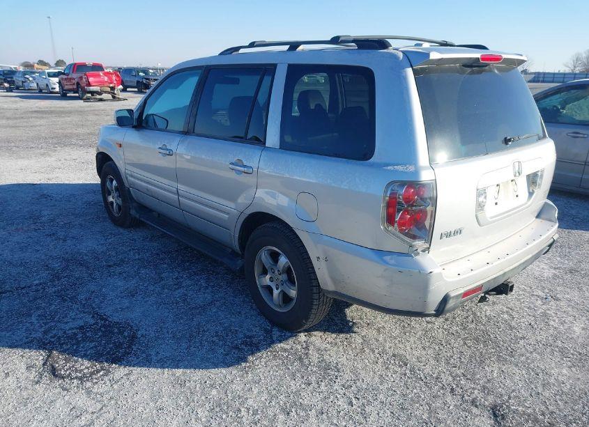 Photo 3 of 2008 Honda Pilot EX-L (VIN 5FNYF285X8B004213)