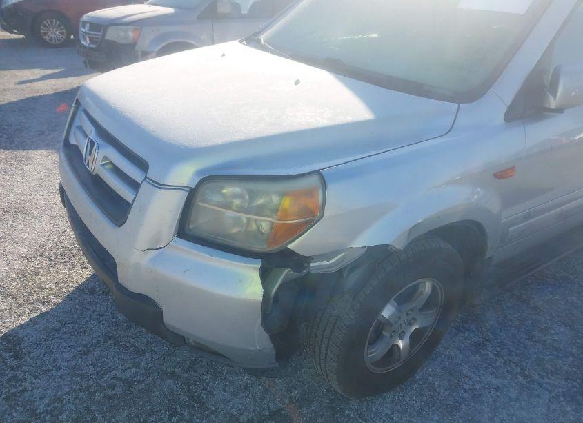 Photo 6 of 2008 Honda Pilot EX-L (VIN 5FNYF285X8B004213)